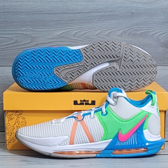 🏀 Nike LeBron Witness VII 🏀 Sz 17 M / 18.5 W Basketball 7 Grey